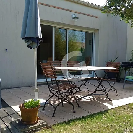 Maison 4 Pers Avec Jardin Prive Et Parking, Proche - - Fr-1-357-6 בית נופש