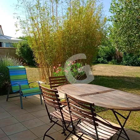 Maison 4 Pers Avec Jardin Prive Et Parking, Proche - - Fr-1-357-6 *