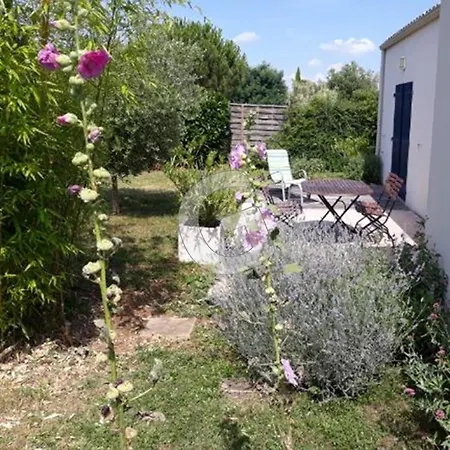 Maison 4 Pers Avec Jardin Prive Et Parking, Proche - - Fr-1-357-6 בית נופש