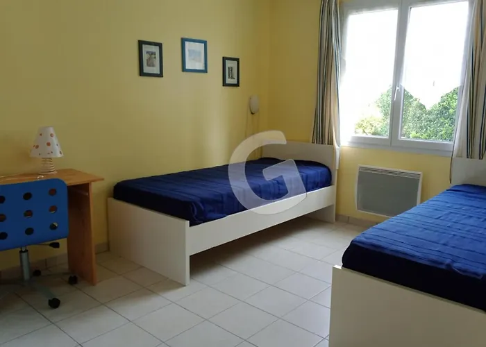 Prázdninový dům Maison 4 Pers Avec Jardin Prive Et Parking, Proche - - Fr-1-357-6 *